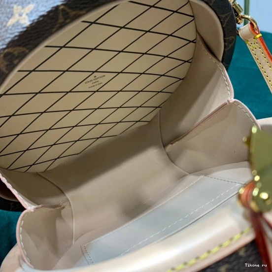 Affordable Vuitton Louis PETITE BOITE CHAPEAU 0722